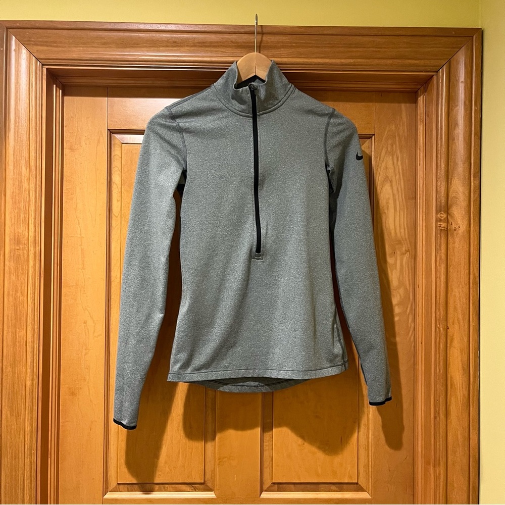 Nike Women’s Half Zip Pullover with Thumbholes